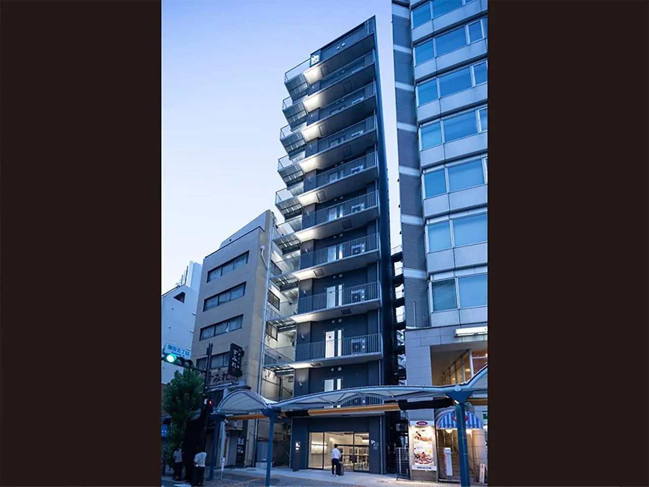 ** Hotel a capsule Nine Hours Kamata Tokyo Giappone